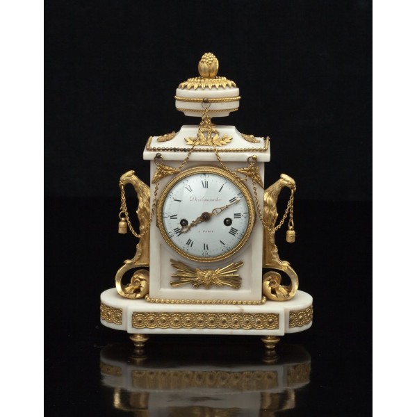 Часы каминные в стиле Людовика XVI