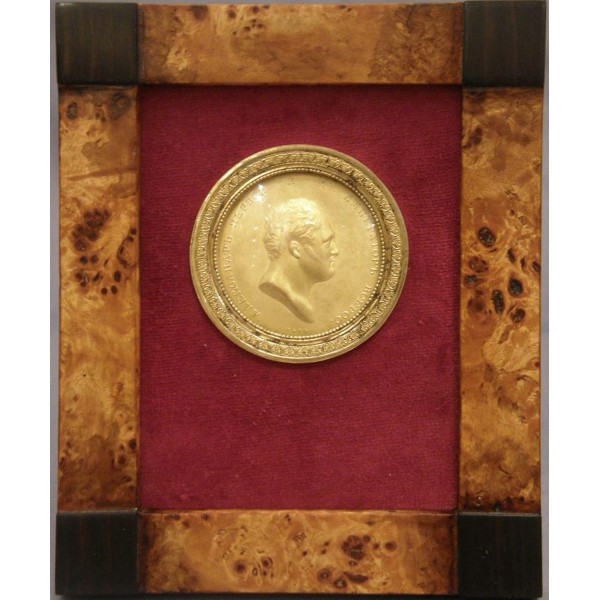 Медальон с профильным портретом императора Александра I